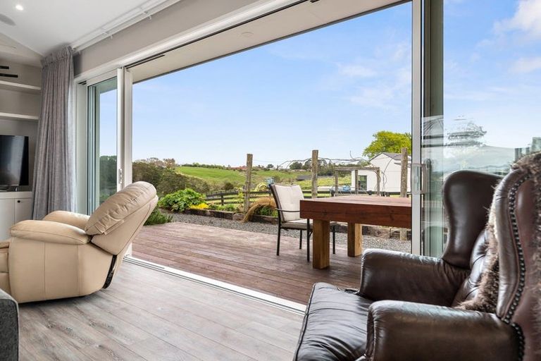 Photo of property in 98 Vineyard Road, Te Kauwhata, 3782