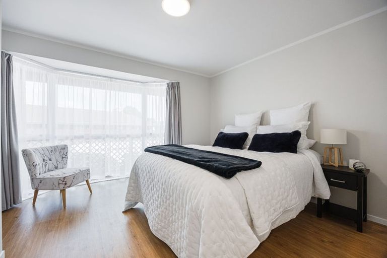 Photo of property in 4/73 Vintage Drive, Henderson, Auckland, 0612