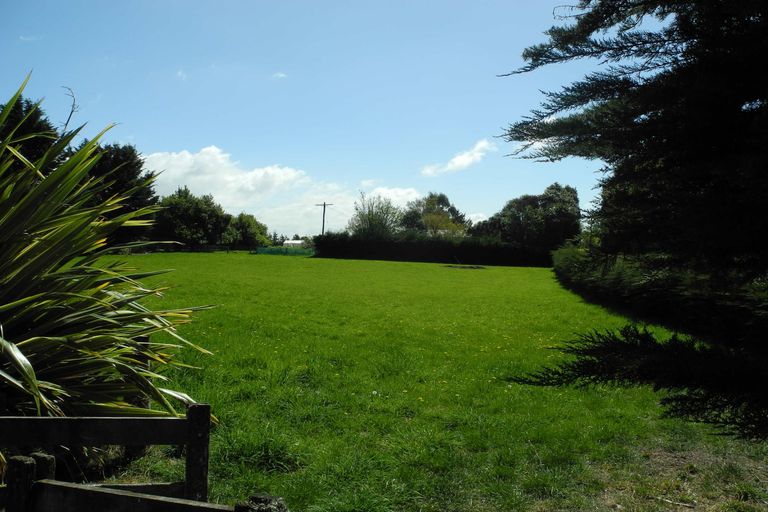 Photo of property in 128 Maytown Road, Waimate, 7978