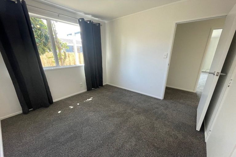 Photo of property in 10 Limond Street, Randwick Park, Auckland, 2105
