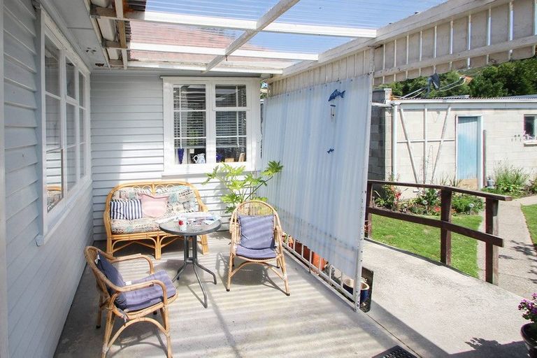 Photo of property in 4 Robertson Street, Oamaru North, Oamaru, 9400