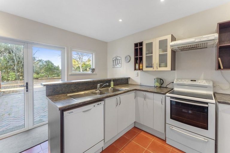 Photo of property in 84 Heretaunga Square, Silverstream, Upper Hutt, 5019