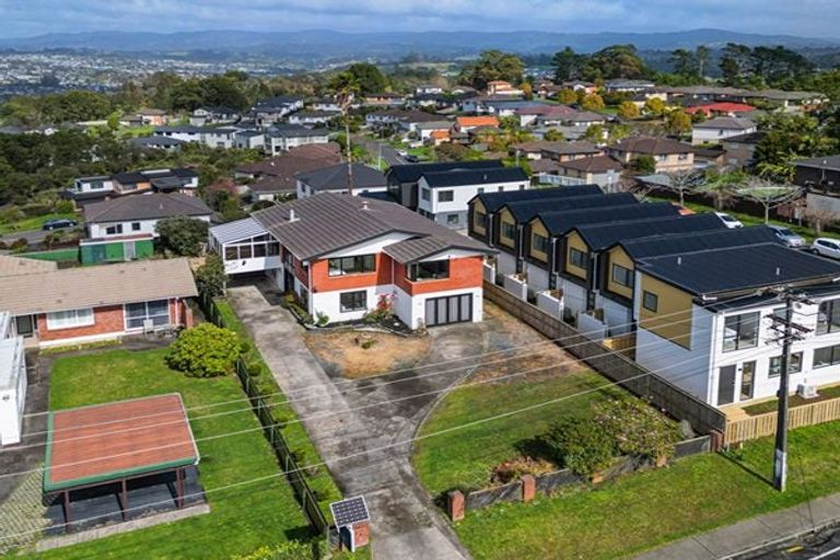 Photo of property in 250 Don Buck Road, Massey, Auckland, 0614