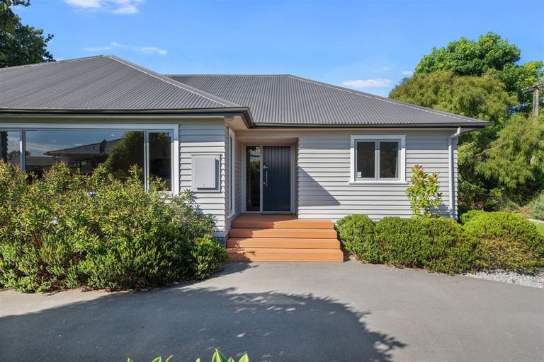 Photo of property in 275 Centaurus Road, Hillsborough, Christchurch, 8022