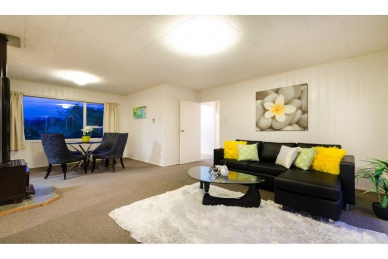 Photo of property in 4 Mcentee Road, Waitakere, Auckland, 0816