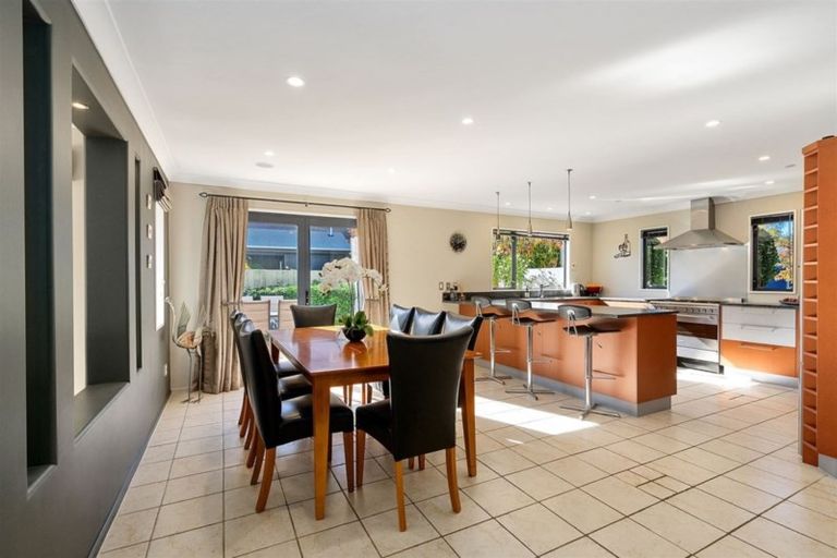 Photo of property in 6 Heacham Lane, Harewood, Christchurch, 8051