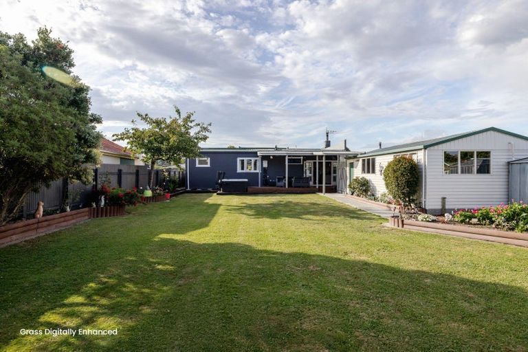 Photo of property in 32 Rewa Street, Takaro, Palmerston North, 4412