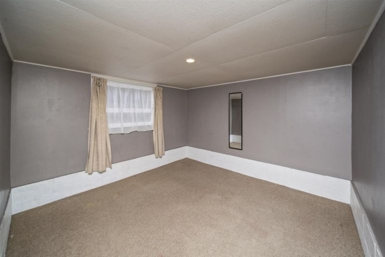 Photo of property in 11 Fairfield Road, Hawera, 4610