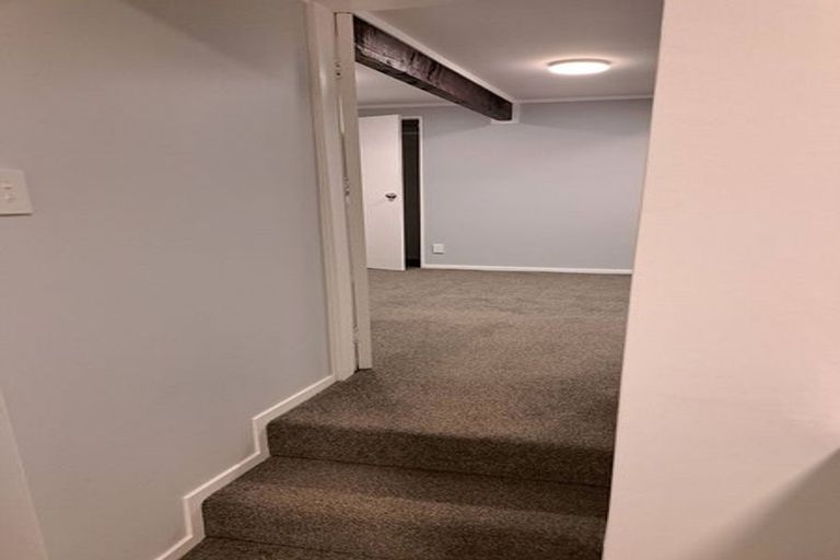 Photo of property in 30 The Drive, Tawa, Wellington, 5028