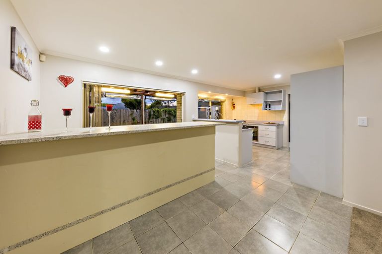 Photo of property in 31 Muirfield Street, Wattle Downs, Auckland, 2103