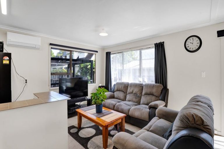 Photo of property in 6c Oswald Place, Stratford, 4332