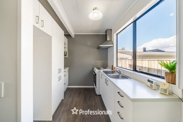 Photo of property in 22 Elizabeth Street, Moera, Lower Hutt, 5010