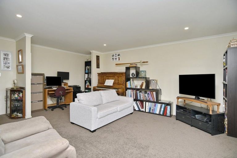 Photo of property in 103 Metehau Street, Marshland, Christchurch, 8083