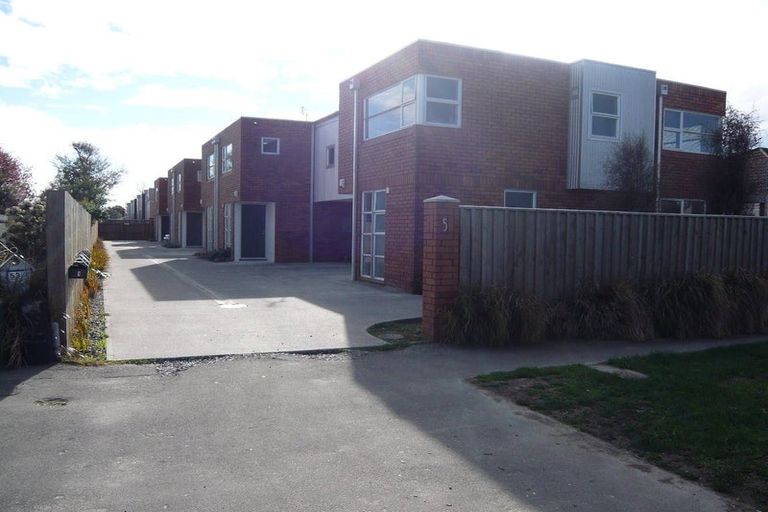 Photo of property in 3/55 Thackeray Place, Waltham, Christchurch, 8023