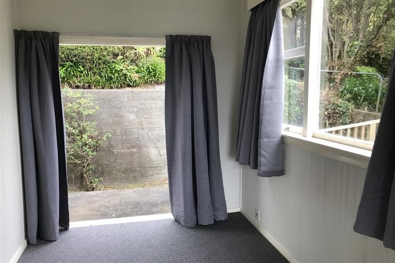 Photo of property in 3 Prospect Terrace, Johnsonville, Wellington, 6037