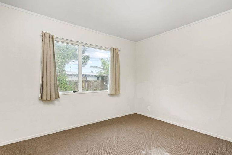 Photo of property in 1/3 Seddon Avenue, Papatoetoe, Auckland, 2104