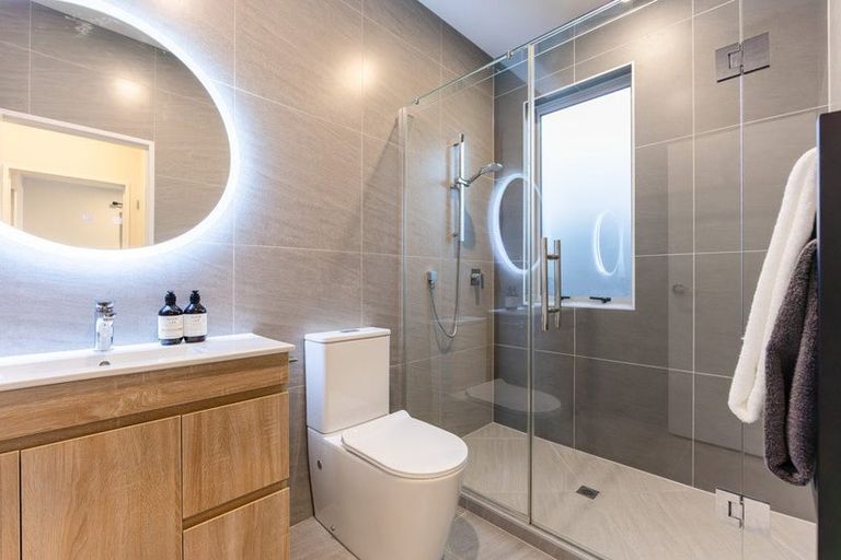 Photo of property in 37 Puwha Street, Massey, Auckland, 0614