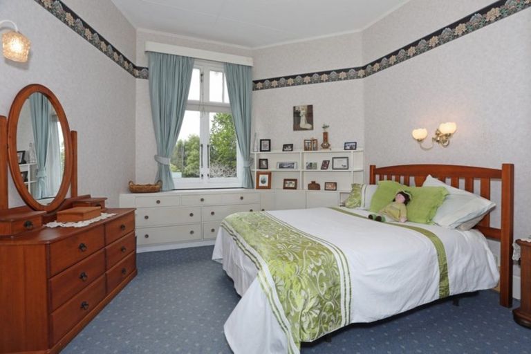 Photo of property in 25 Wanganui Road, Marton, 4710