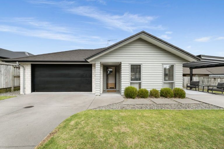Photo of property in 14 Conniston Way, Pyes Pa, Tauranga, 3112