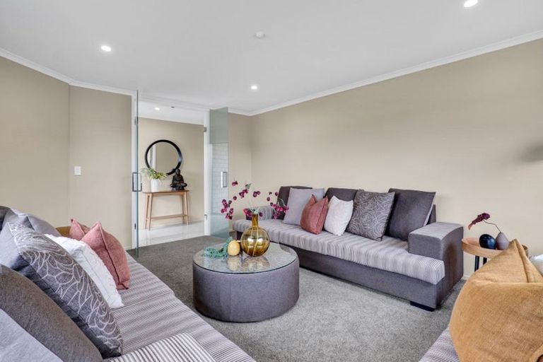 Photo of property in 40 Fernbrook Drive, Hurworth, New Plymouth, 4310