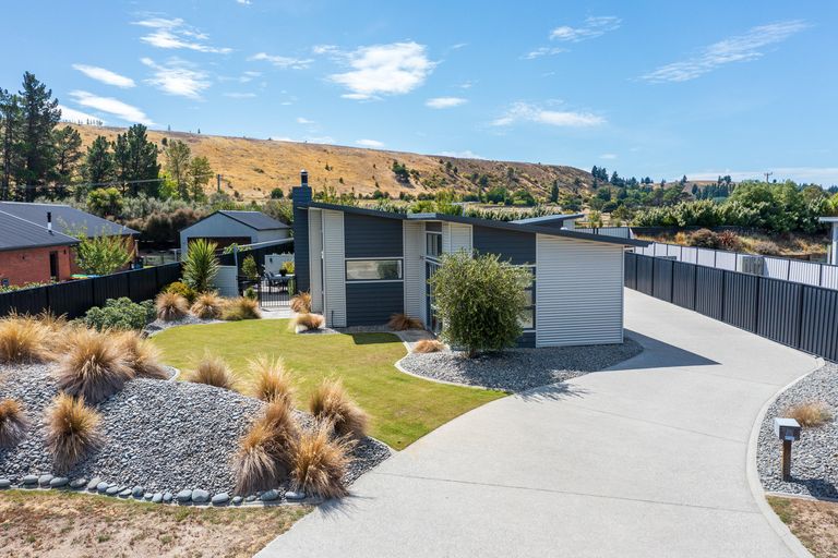 Photo of property in 25 Albert Drive, Clyde, 9330