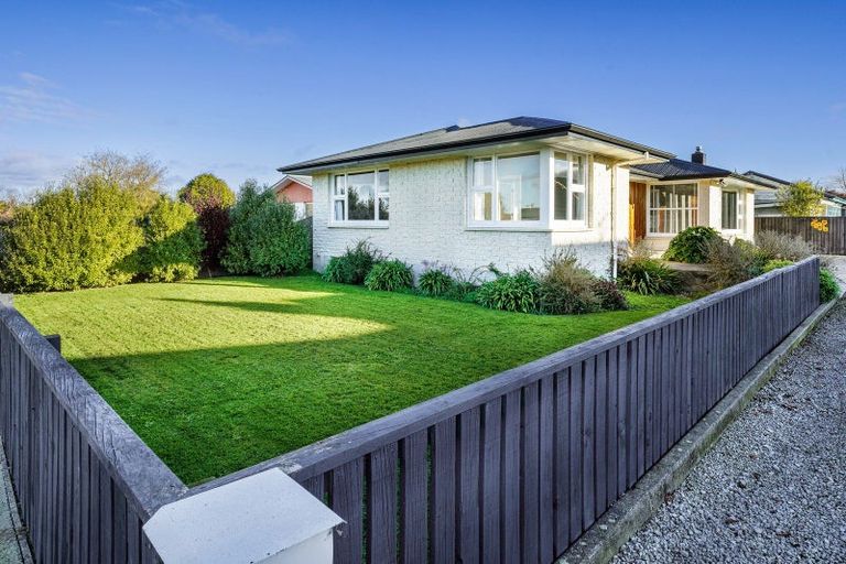 Photo of property in 9b Elizabeth Street, Rangiora, 7400