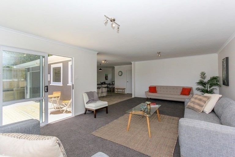 Photo of property in 10c Cowling Road, Hurdon, New Plymouth, 4310