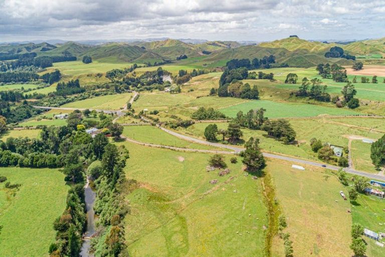 Photo of property in State Highway 2, Eketahuna, 4900
