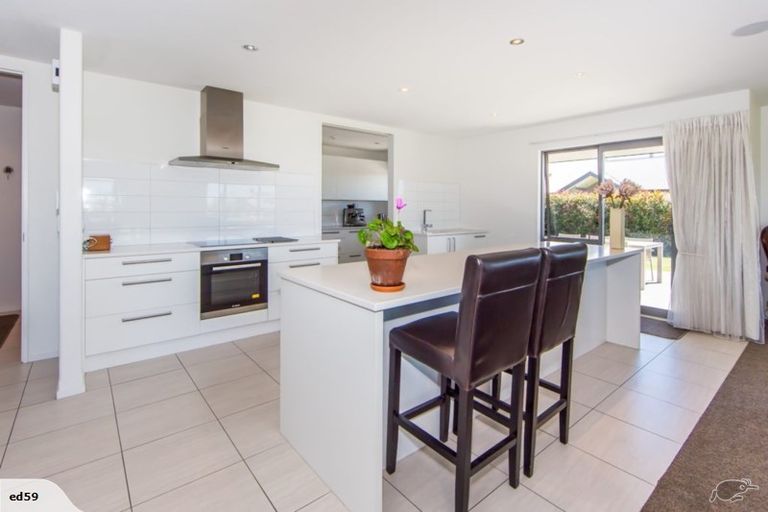 Photo of property in 25 Jacqueline Drive, West Melton, 7618