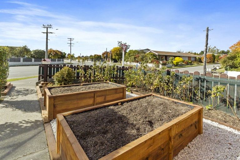 Photo of property in 2 Gleniti Road, Gleniti, Timaru, 7910