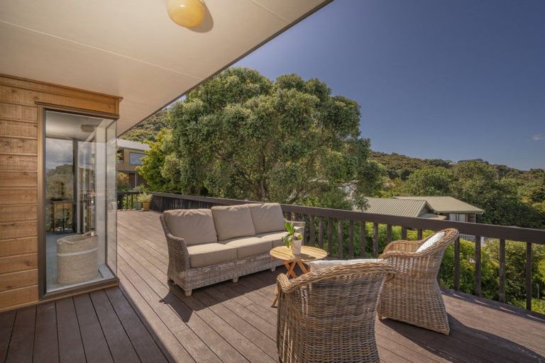 Photo of property in 2 Puriri Place, Whitianga, 3510