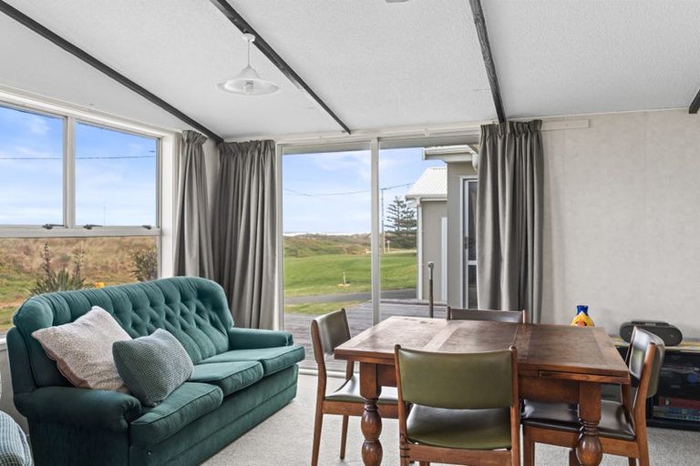 Photo of property in 61 Marine Drive, Te Kopuru, 0371