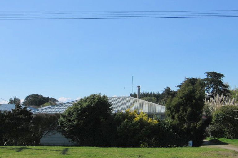 Photo of property in 57 Avenue Road, Foxton, 4814