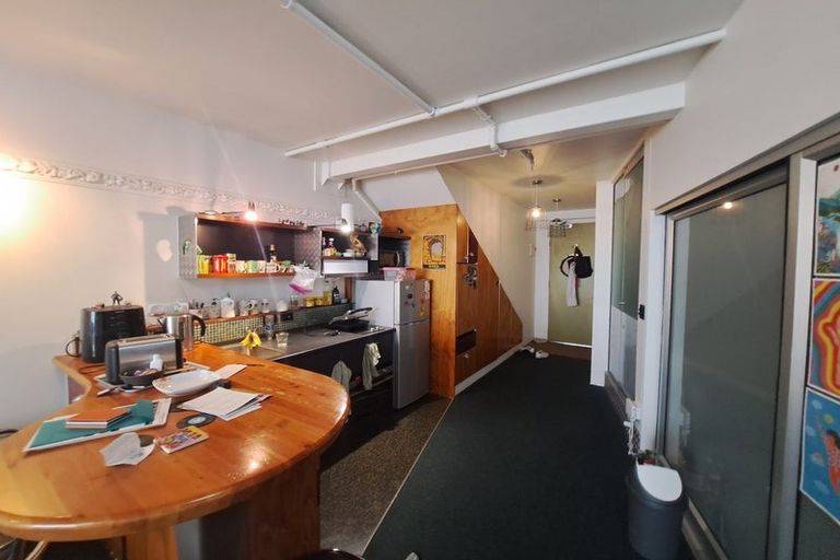 Photo of property in Qba Apartments, 3i/51 Webb Street, Mount Cook, Wellington, 6011