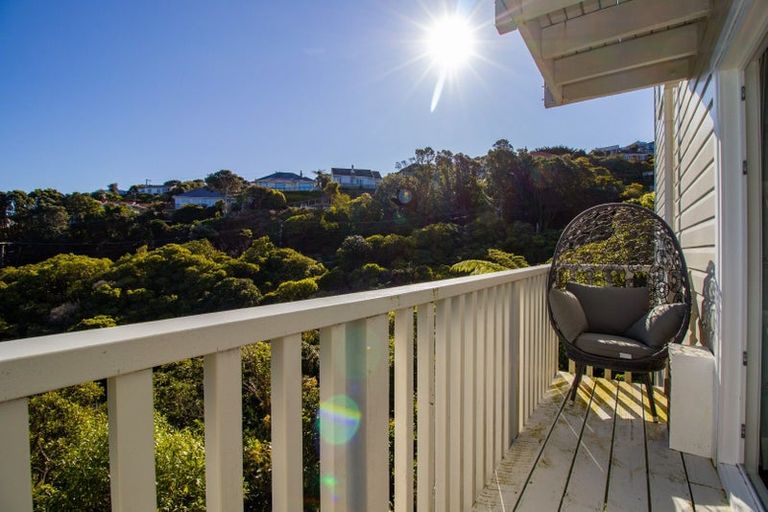 Photo of property in 2/72 Homebush Road, Khandallah, Wellington, 6035