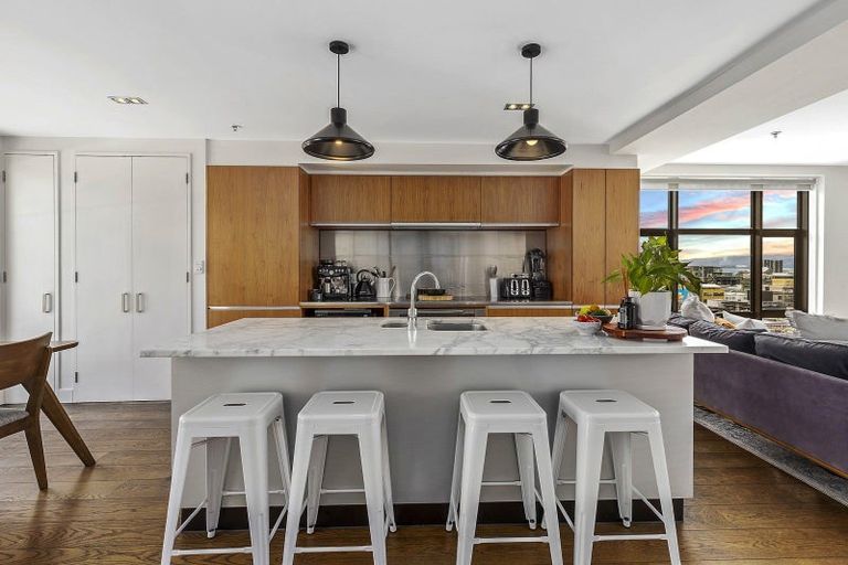 Photo of property in Augusta Apartments, 37/254 Willis Street, Te Aro, Wellington, 6011