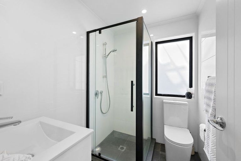 Photo of property in 48 Rangiora Avenue, Kaiwharawhara, Wellington, 6035