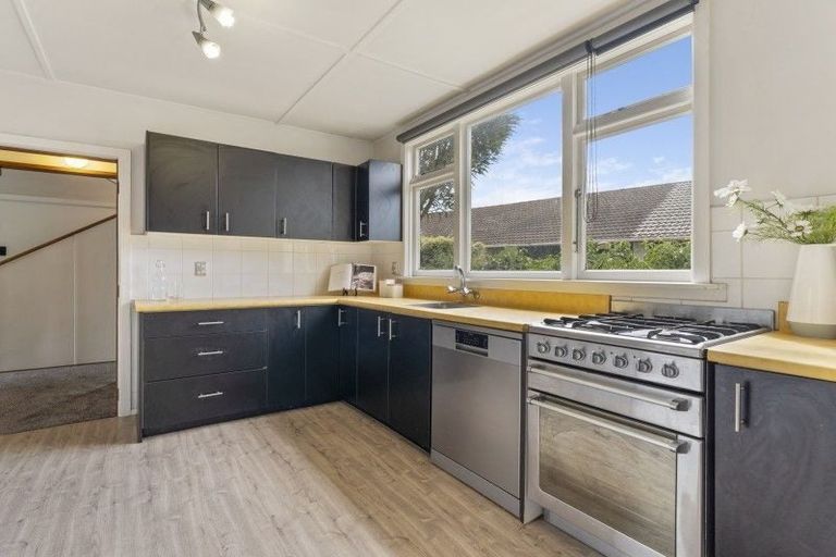 Photo of property in 153 Wairakei Road, Bryndwr, Christchurch, 8053