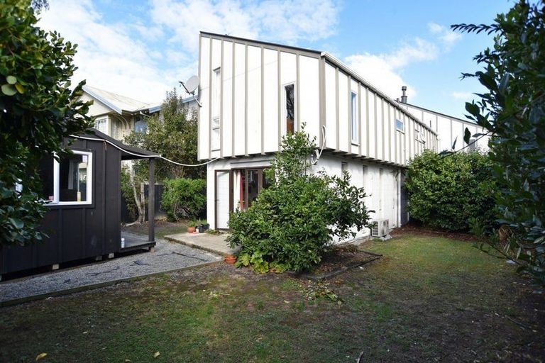 Photo of property in 2/4 Maidstone Road, Ilam, Christchurch, 8041