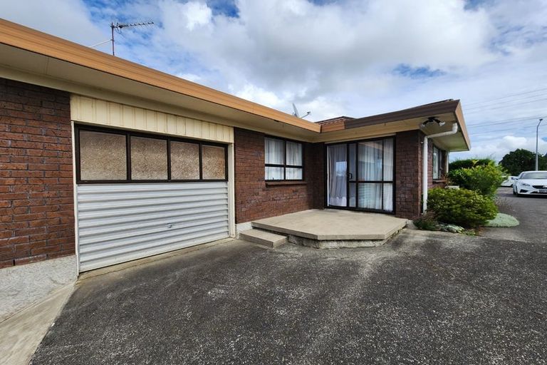 Photo of property in 57 Paerata Road, Pukekohe, 2120