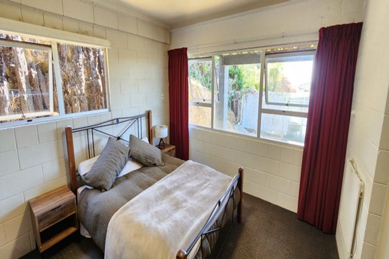 Photo of property in 5b Te Mara Place, Merrilands, New Plymouth, 4312