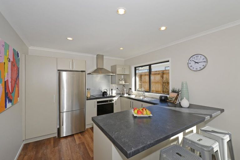 Photo of property in 89 Riverstone Drive, Riverstone Terraces, Upper Hutt, 5018