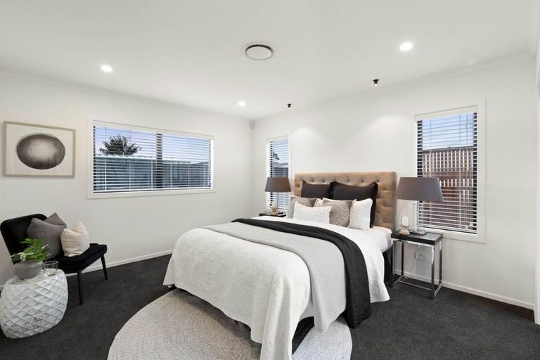 Photo of property in 7a Gambare Place, Wattle Downs, Auckland, 2103