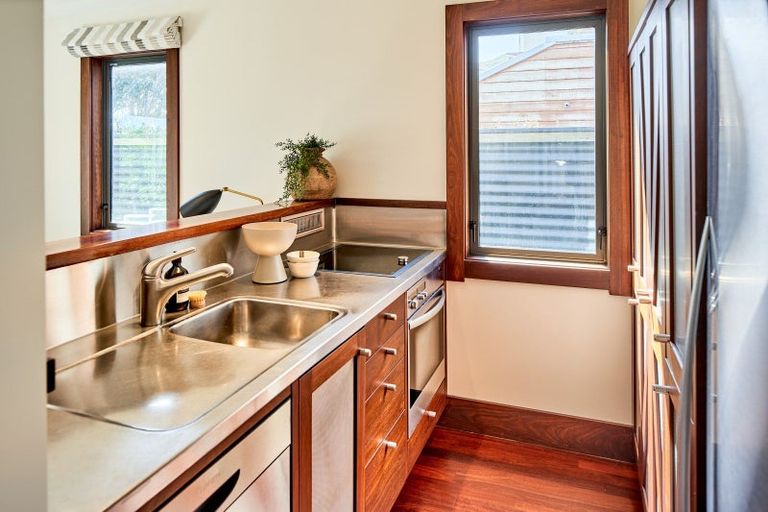 Photo of property in 5 Ocean Parade, Pukerua Bay, 5026