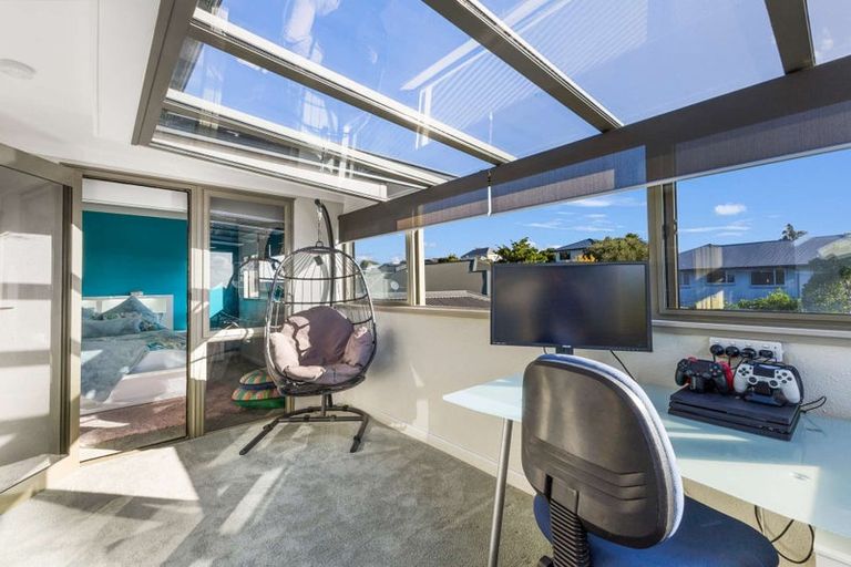 Photo of property in 176b Heta Road, Highlands Park, New Plymouth, 4312