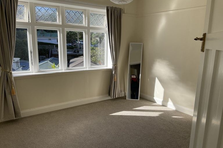 Photo of property in 215 Aro Street, Aro Valley, Wellington, 6021