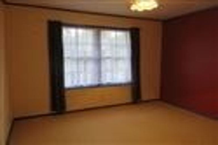 Photo of property in 6 Rosalind Road, Glenfield, Auckland, 0629