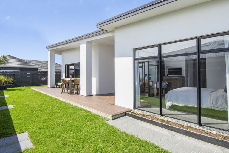 Photo of property in 23 Selliera Place, Papamoa Beach, Papamoa, 3118