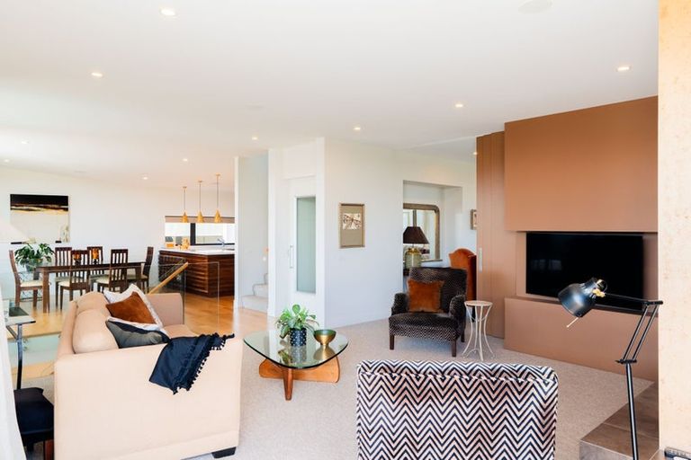 Photo of property in 142 Lake Crescent, Hamilton Lake, Hamilton, 3204