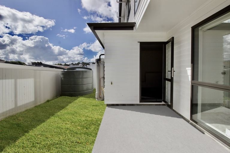 Photo of property in 111a Lancaster Road, Beach Haven, Auckland, 0626